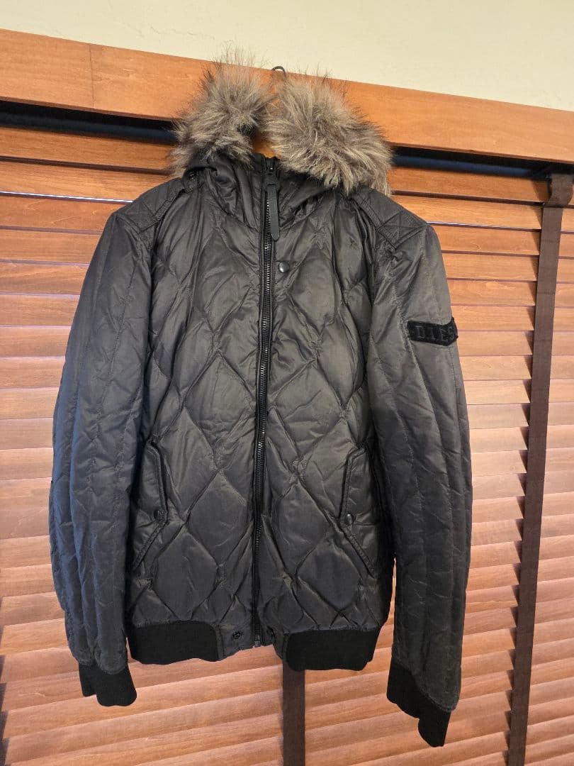 DIESEL ブラック ダウンジャケット ファー付き