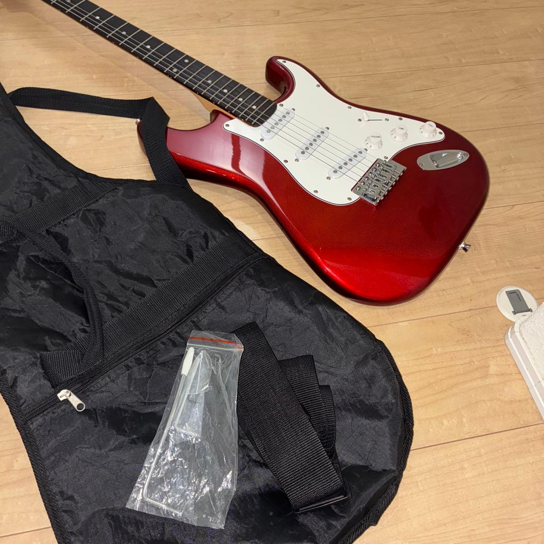ラメ！調整済み！プレイテックのストラトキャスタータイプエレキギターです