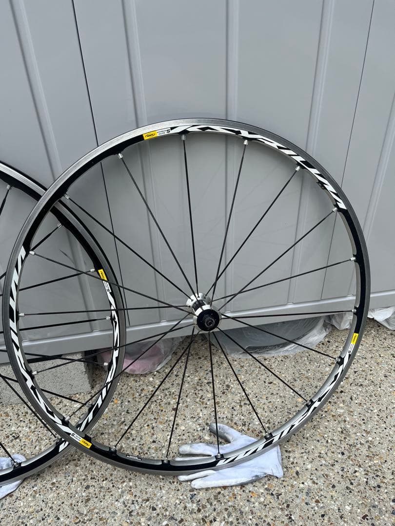 MAVIC KSYRIUM ELITE S 軽量ホイール