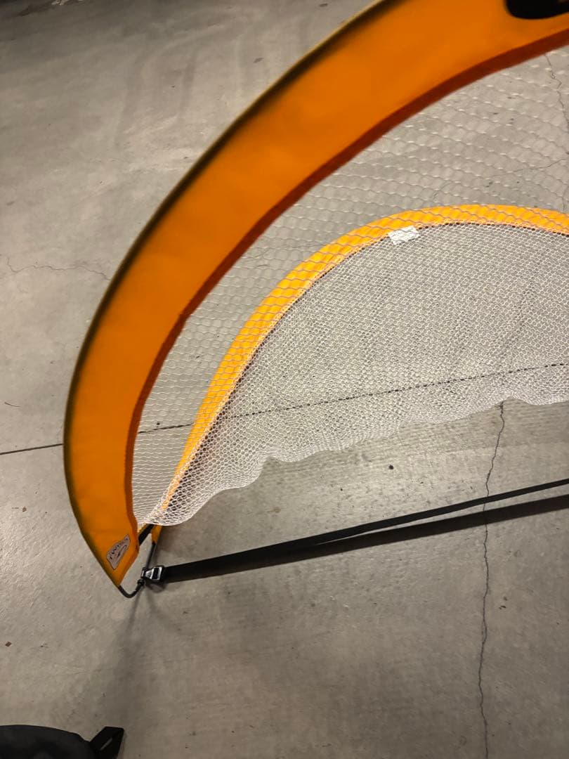 サッカーゴール　折りたたみ　PUGG