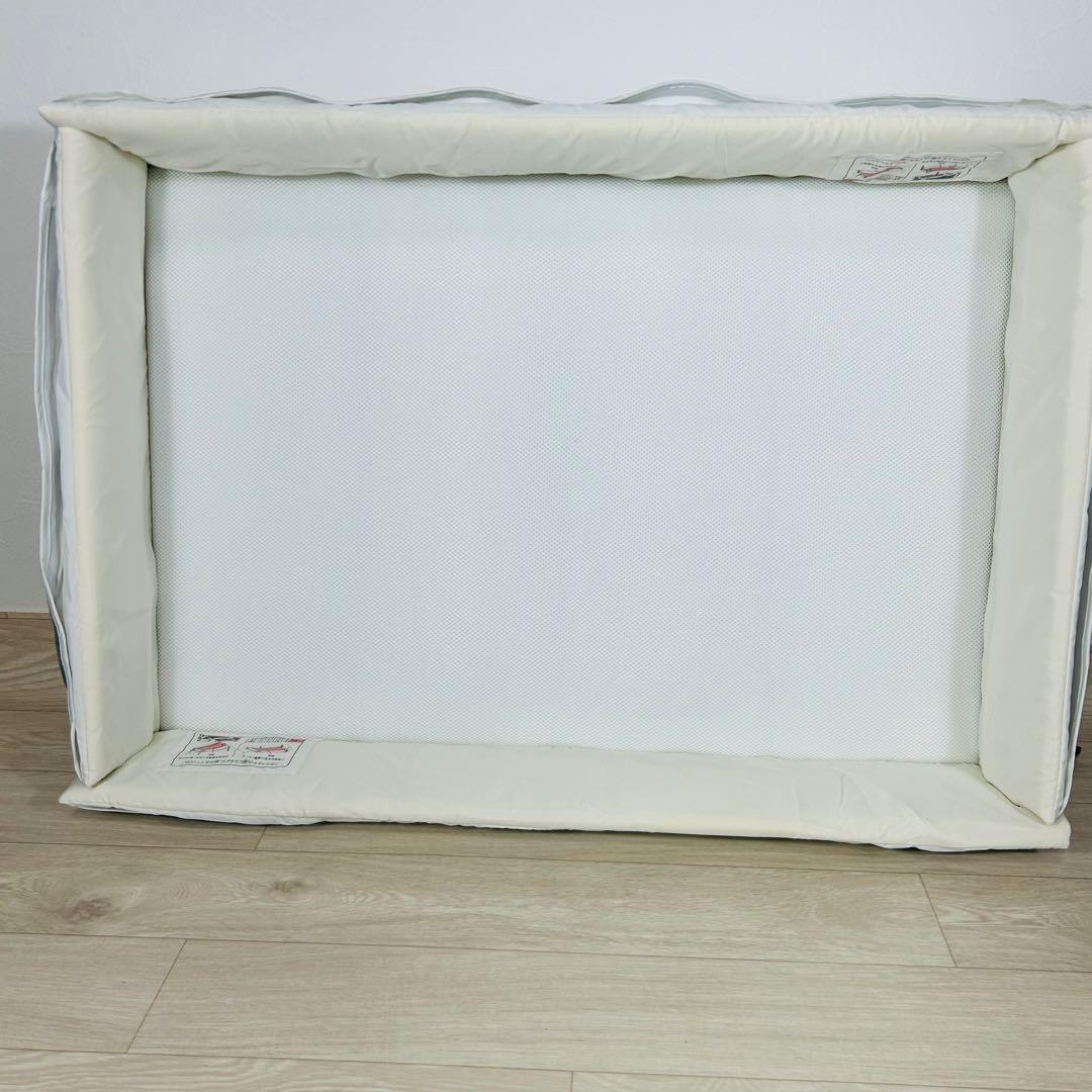 アップリカ ココネルエアー　ベビーベッド グレーベアー