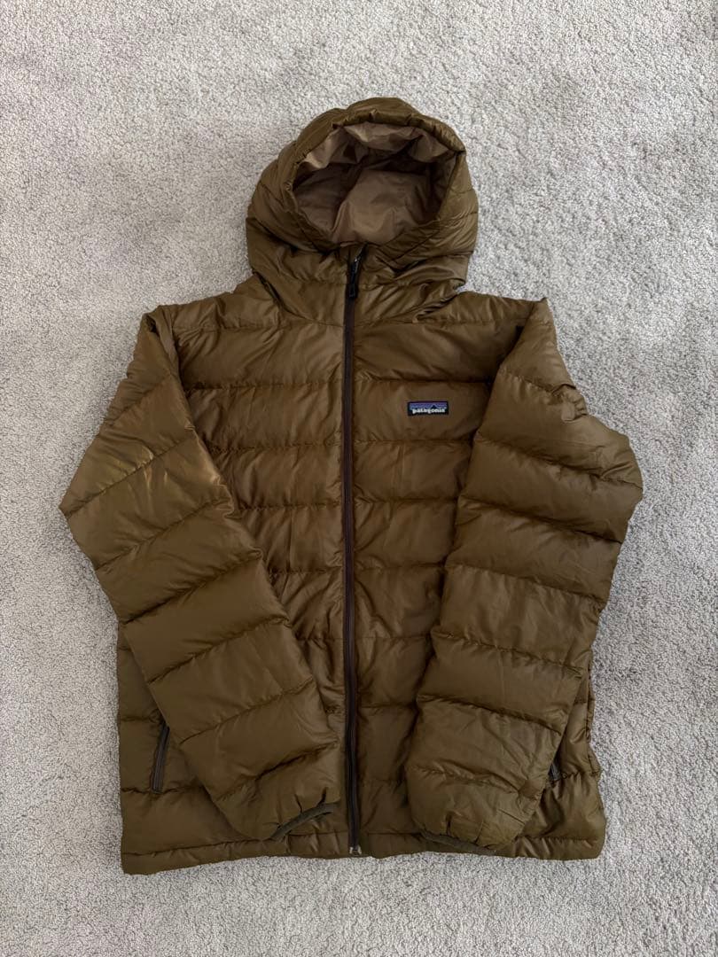 あ*お様 破格‼️ パタゴニア　ダウンセーターフーディー　カーキ　ブラウン　ダウ