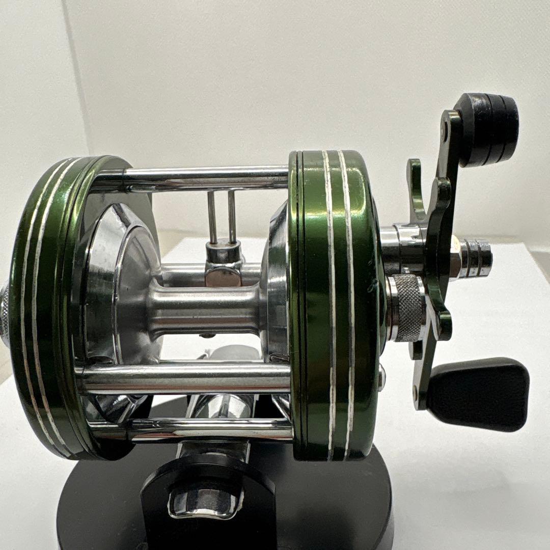 Heddon MARK IV 3200 ベイトリール