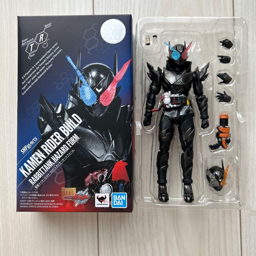 【美品】仮面ライダービルド ラビットタンクハザードフォーム