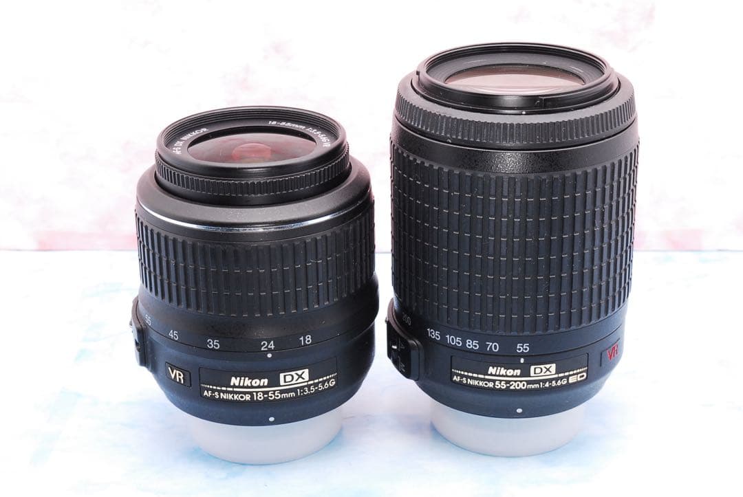 ニコン D5200☆一眼レフカメラ☆手ぶれ補正Wレンズ☆美品＆ショット数少！