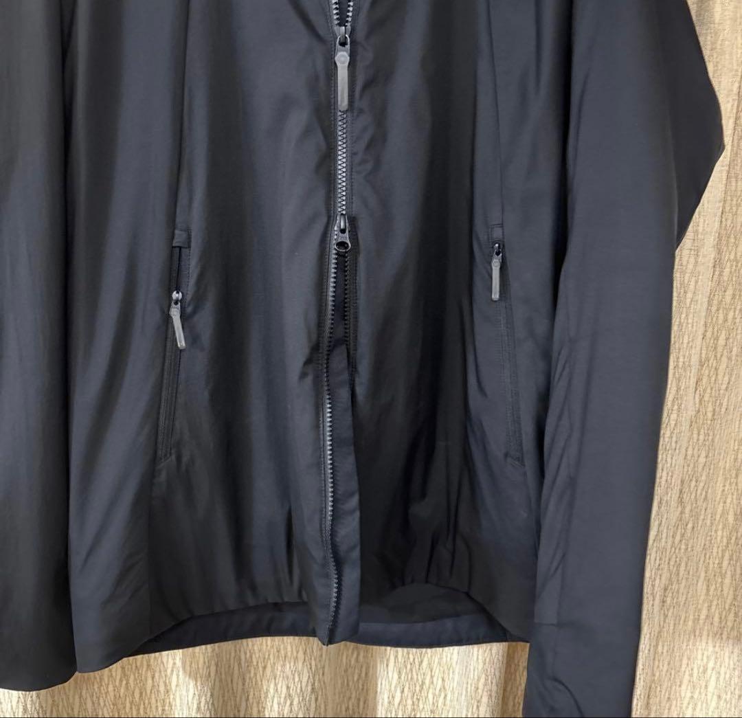 DESCENTE ALLTERRAINオルテライン　インシュレーションパーカー