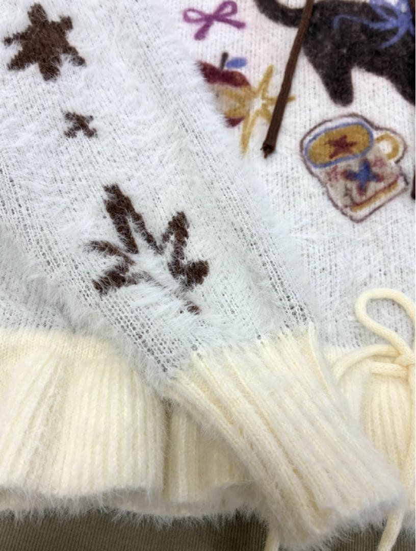 猫と星の刺繍入りペットセーター