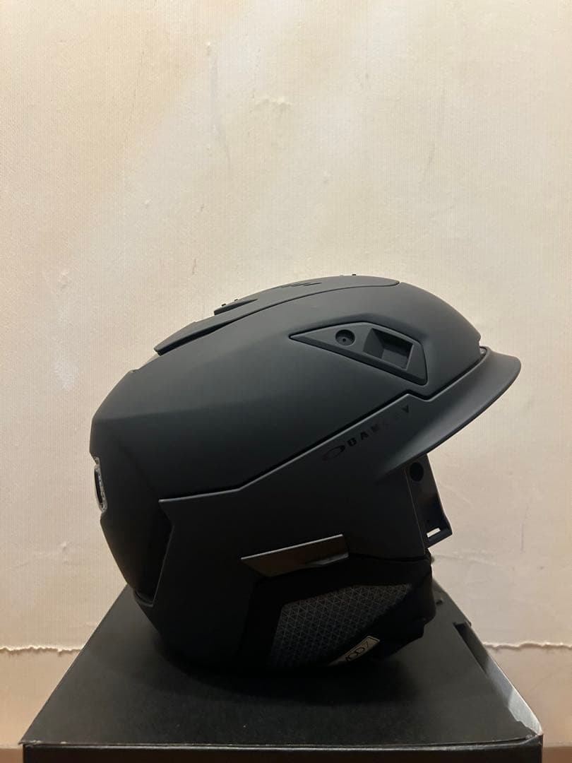 【新品未使用箱付き】OAKLEY MOD7 ヘルメット ゴーグル付 Lサイズ