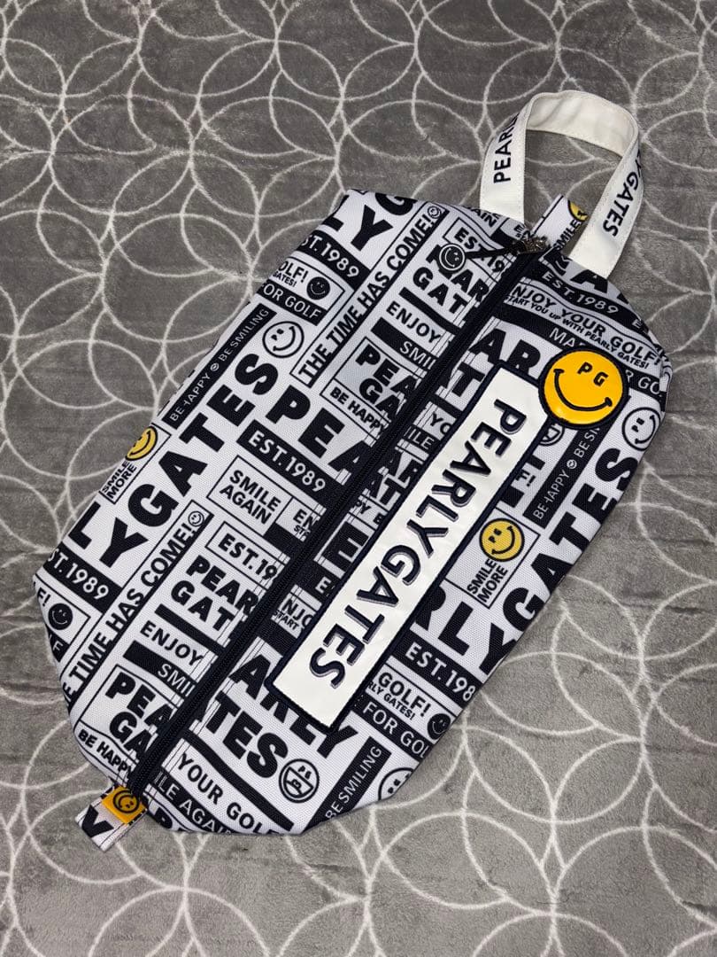 （超美品）パーリーゲイツ 、ニュースペーパー柄、シューズケース、完売品