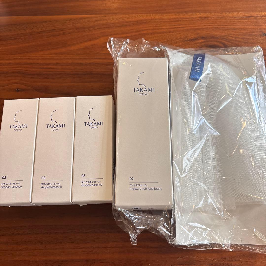 TAKAMI スキンピールエッセンス3本とフェイスフォーム1本