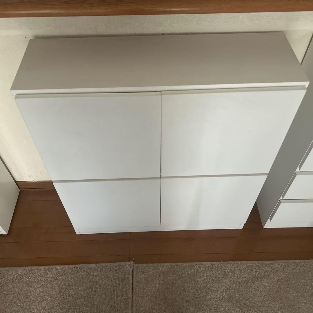 本棚　10月20までの出品です