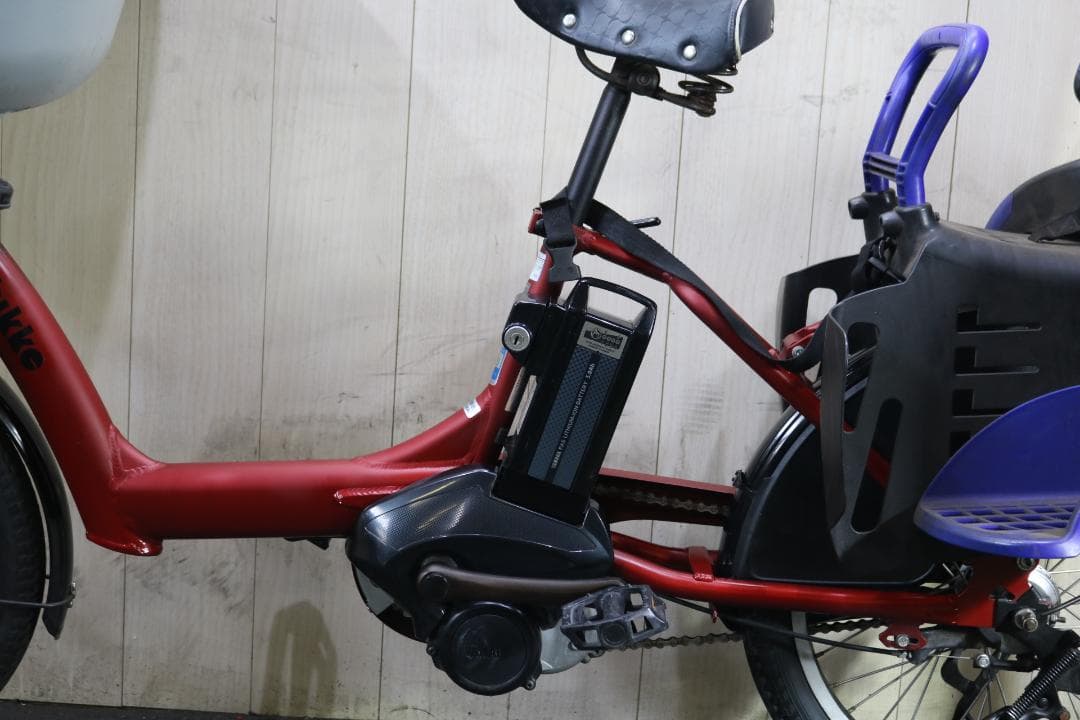 ブリヂストンBR0C49 ビッケPOLAR e 20型8.7AH 3段LED 赤