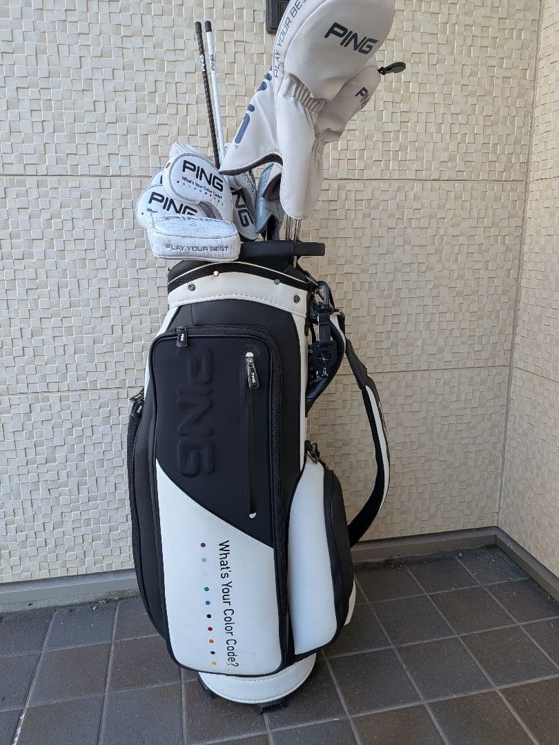 PINGキャディバッグ ホワイト ブラック