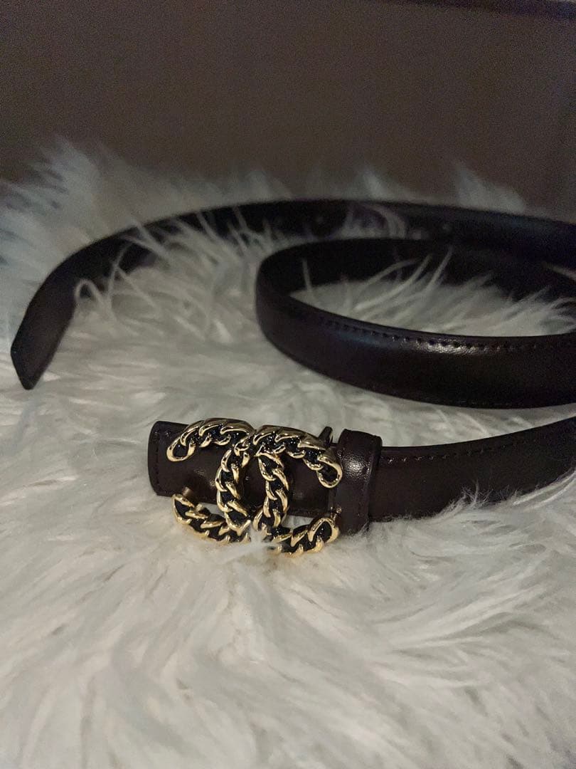 ノベルティ　CHANEL ダークベージュ　レザー ベルト CCロゴ