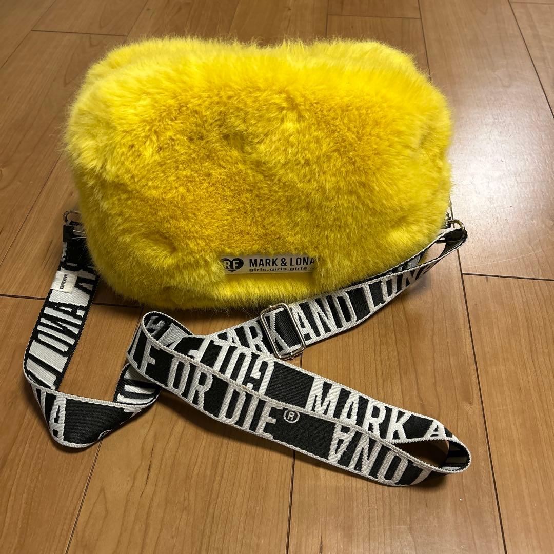 マークアンドロナ　ファーバック　イエロー