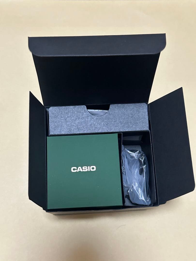 CASIO リングウォッチ ゴールド CRW-001G-9JR