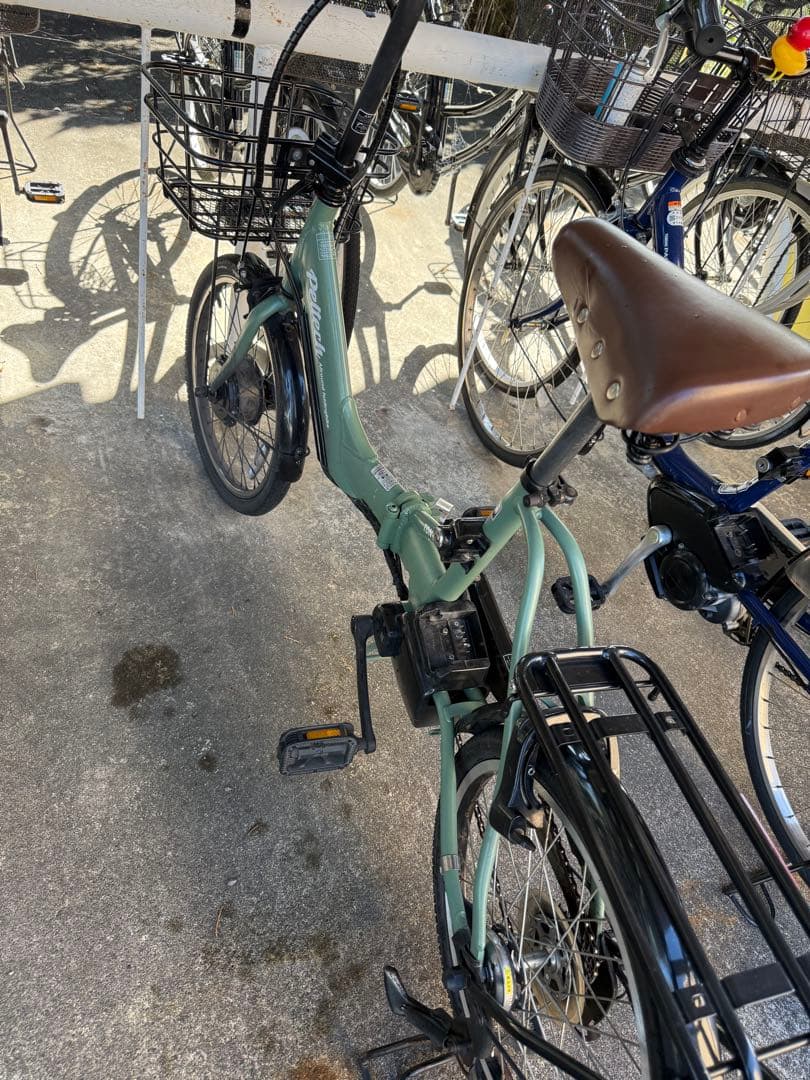 緑色シティタイプ電動アシスト自転車