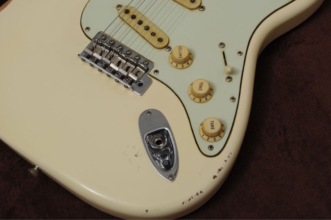 まー坊 Fender Road Worn 60s Strato SSS