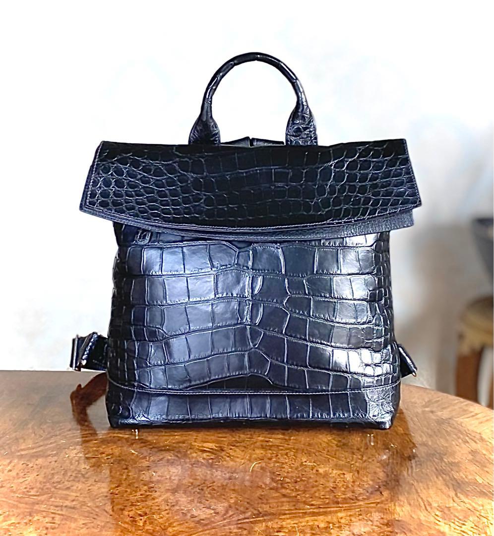 【 未使用品 】 クロコダイル バックパック マットブラック 背面本革