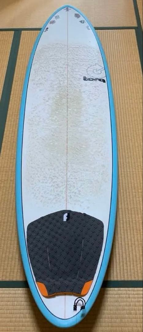7.2feet 47Lミッドレングス　初心者サーフボード　フィン、ケース付き