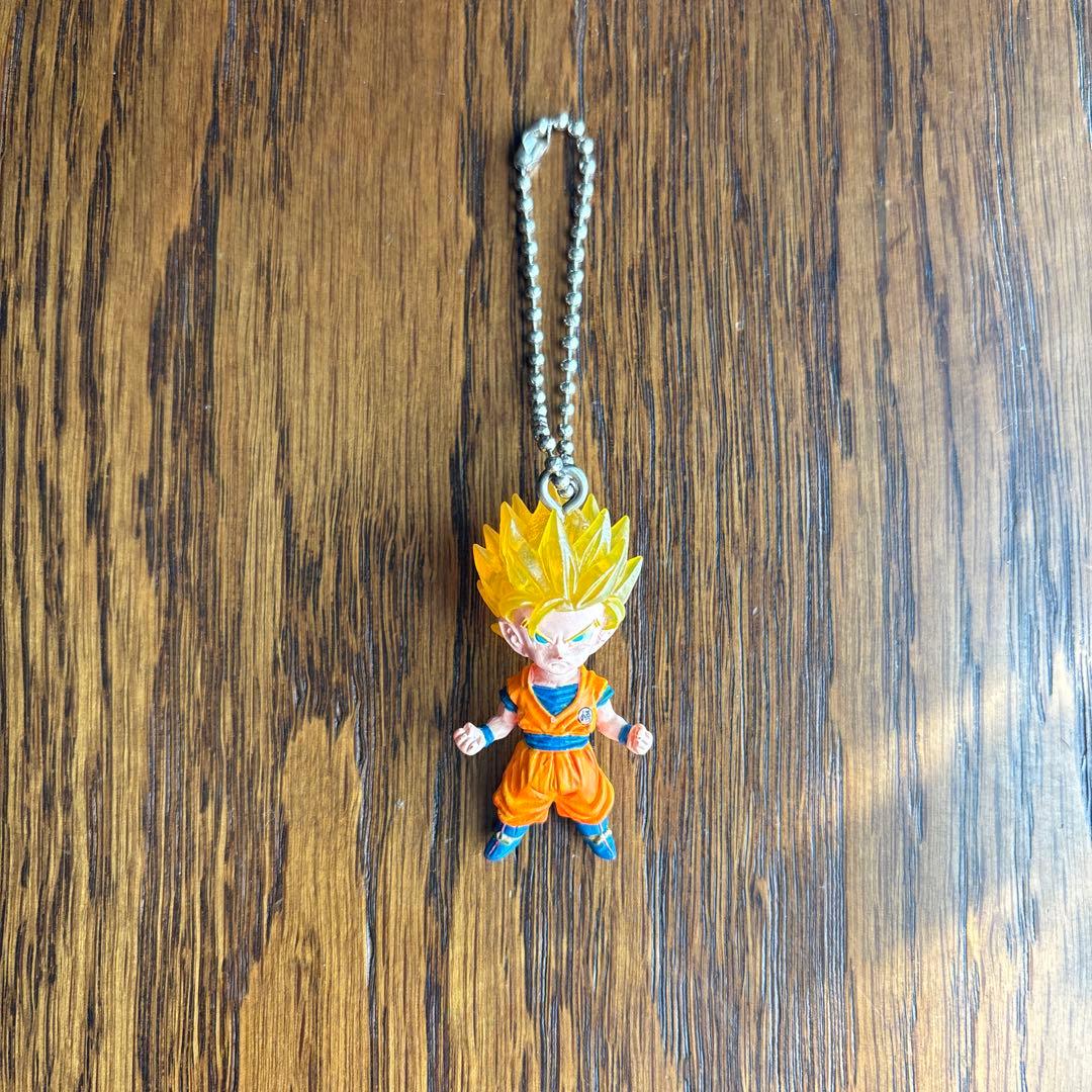 ドラゴンボールUDMスーパーサイヤ人孫悟空 りゅーひ。