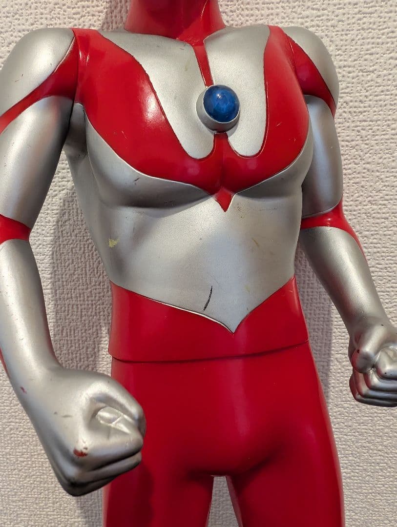 平成生まれの高さ46cmの初代ウルトラマン フィギュア