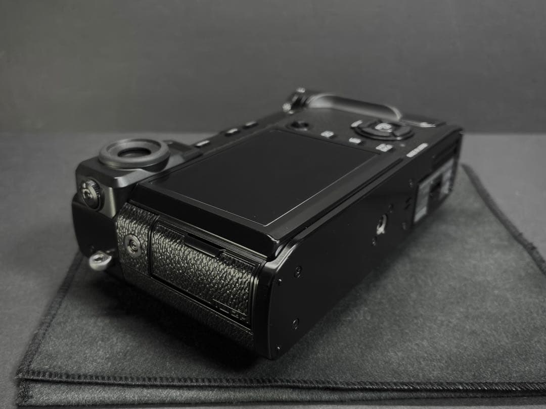 【テン出品】 FUJIFILM X-Pro2 ボディのみ