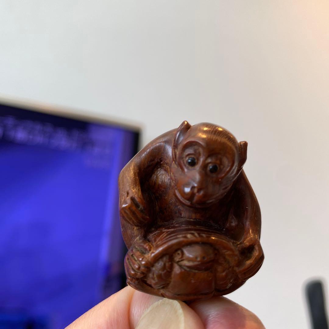 【「亀乗り猿」の根付】木彫 木彫り 置物 古玩 工芸品 骨董品