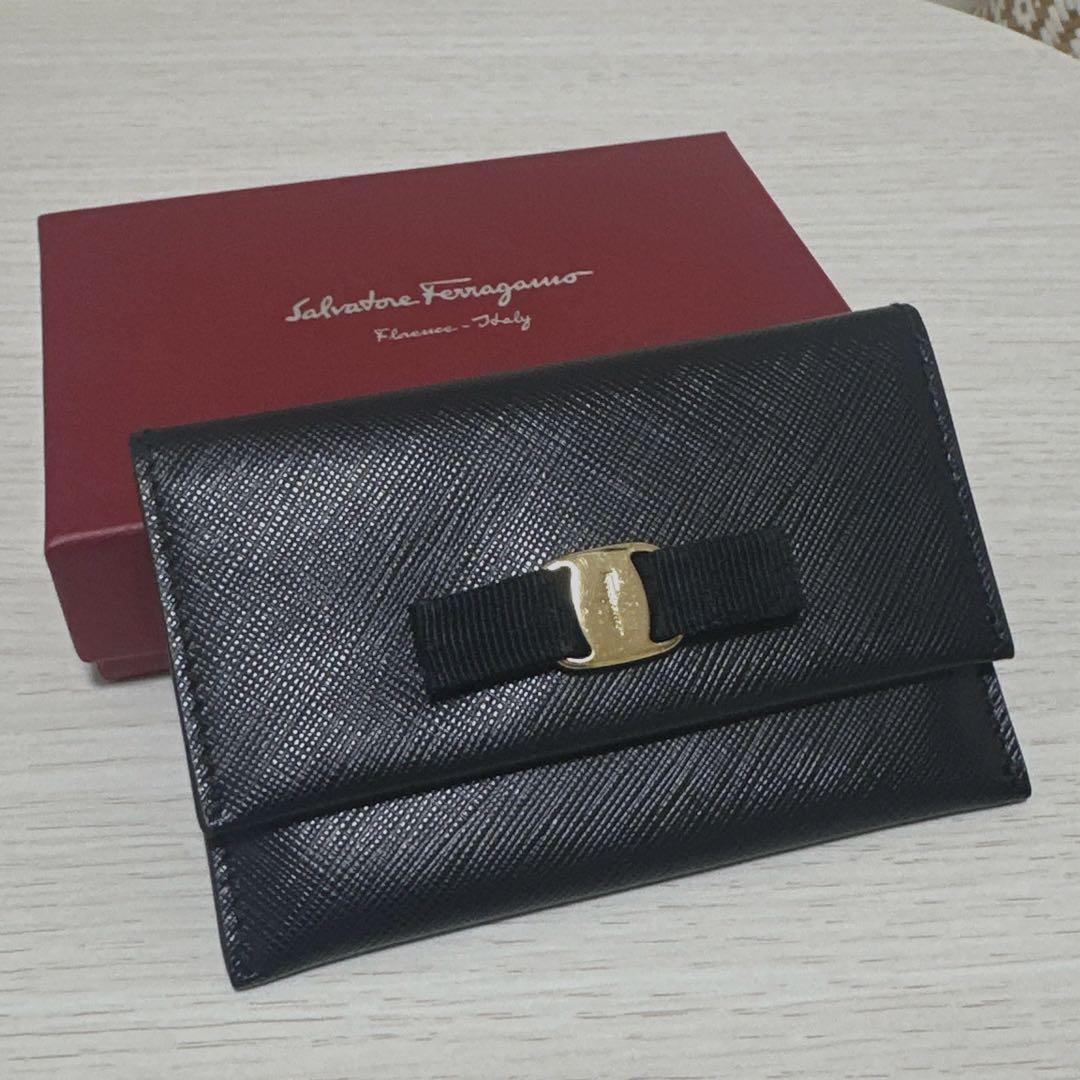 フェラガモ　名刺ケース