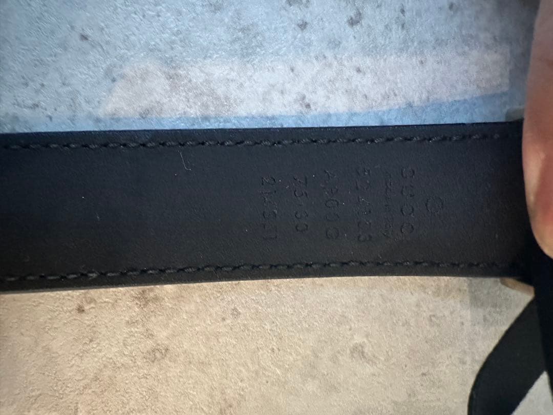 GUCCIブラックレザー ベルト