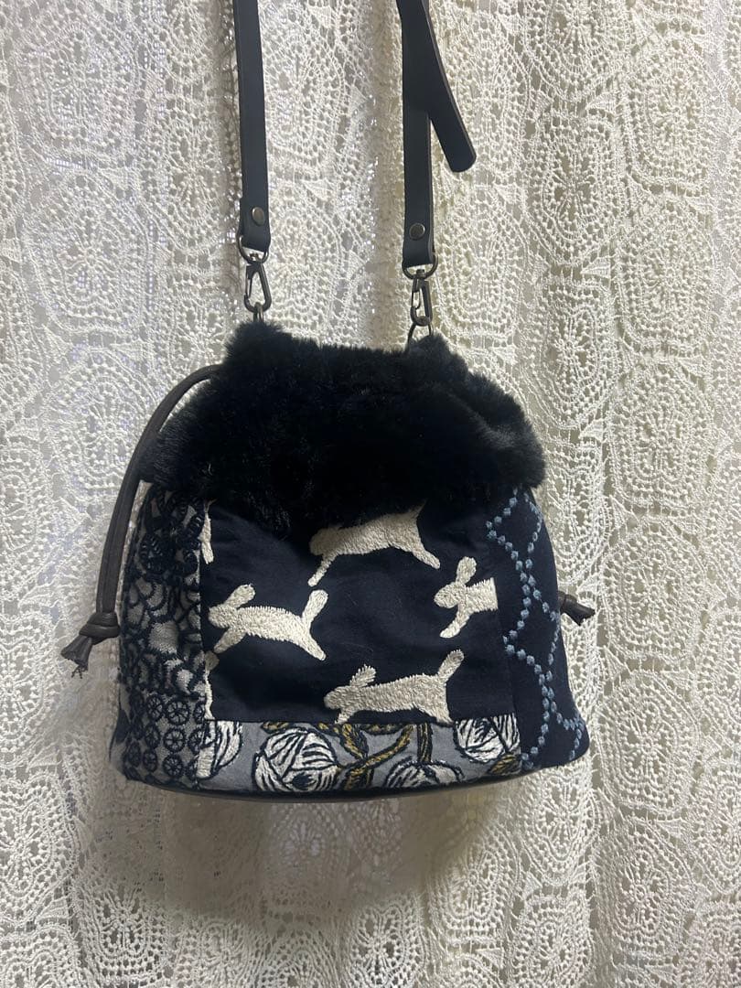 a*a様 60108Ｂミナペルホネンハンドメイドファーポシェット