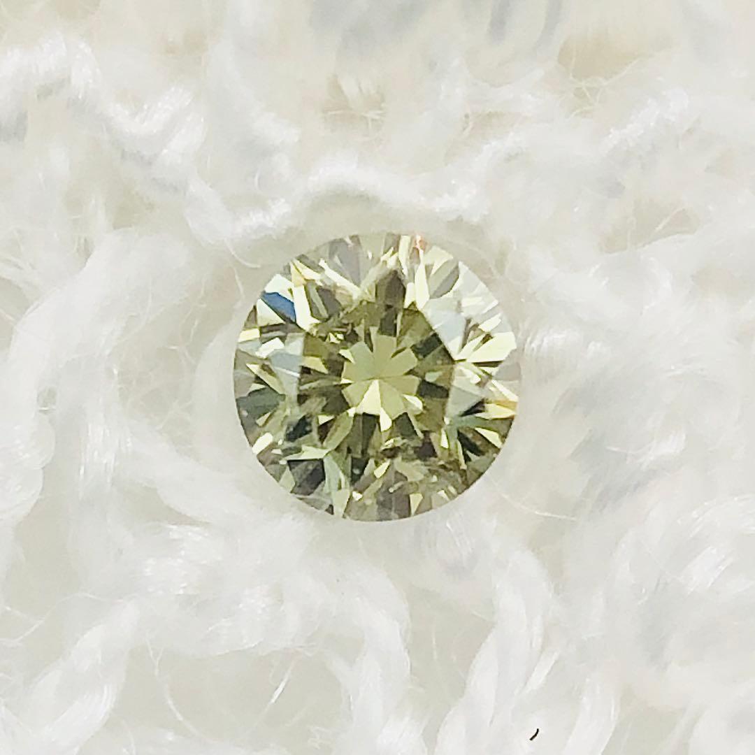 0.032ct Fancy Gray Green SI-2 カメレオンダイヤ