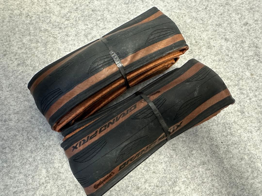 Continental GRAND PRIX クリンチャータイヤ 4本セット新品