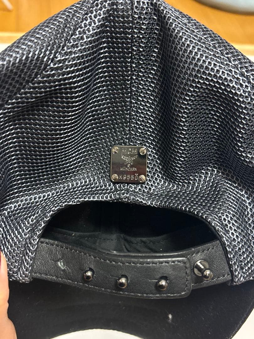 MCM ロゴキャップ ブラック