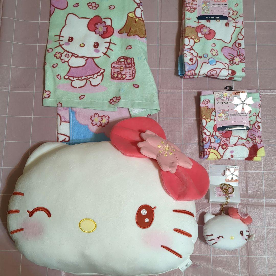 ♡ハローキティ　サンリオキャラクターズ　 桜デザイン クッション等5点セット♡