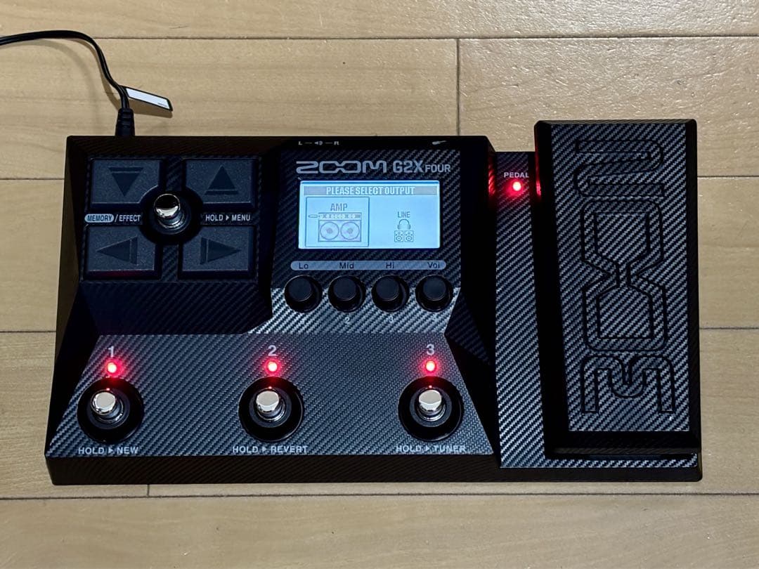 ZOOM G2X FOUR（本体・ACアダプター）美品