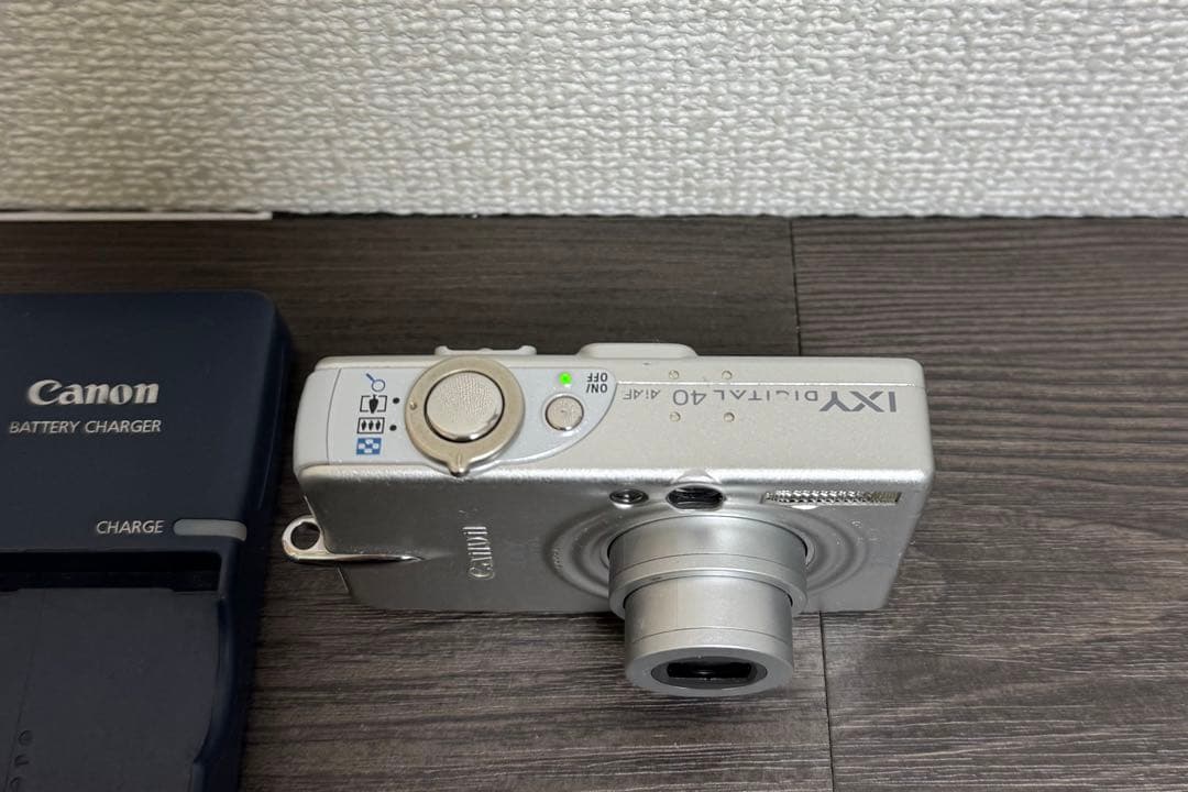 Canon コンパクトデジタル カメラ IXY DIGITAL 40 シルバー