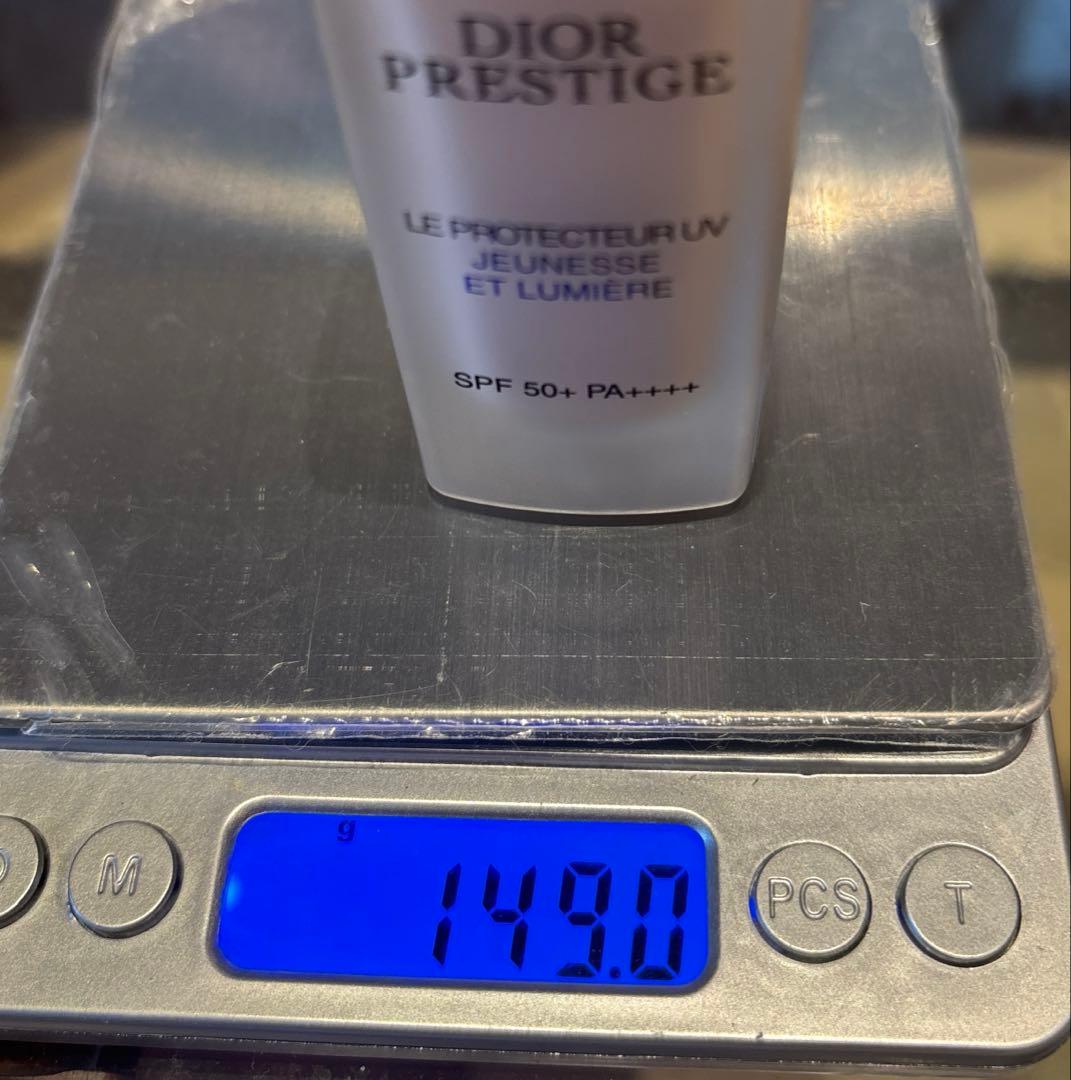 ディオールプレステージホワイトルプロテクターUVルミエールBB 00