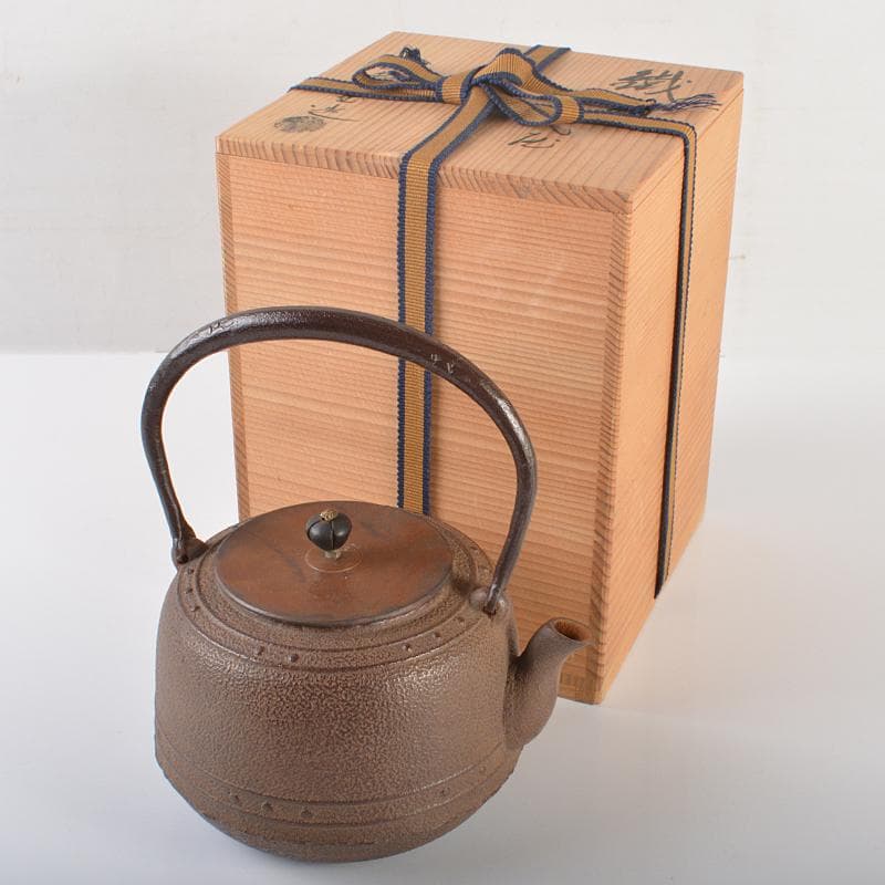 煎茶道具　正寿堂造 　萬代屋　鉄瓶　鉄釜　共箱　D　R6531
