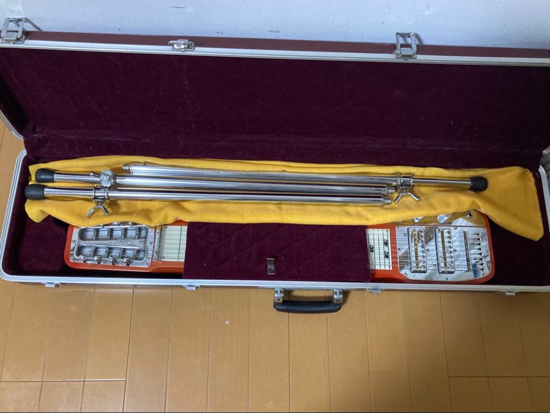 Guyatone グヤ8弦スチールギター　レストア品　スタンド、ケース付