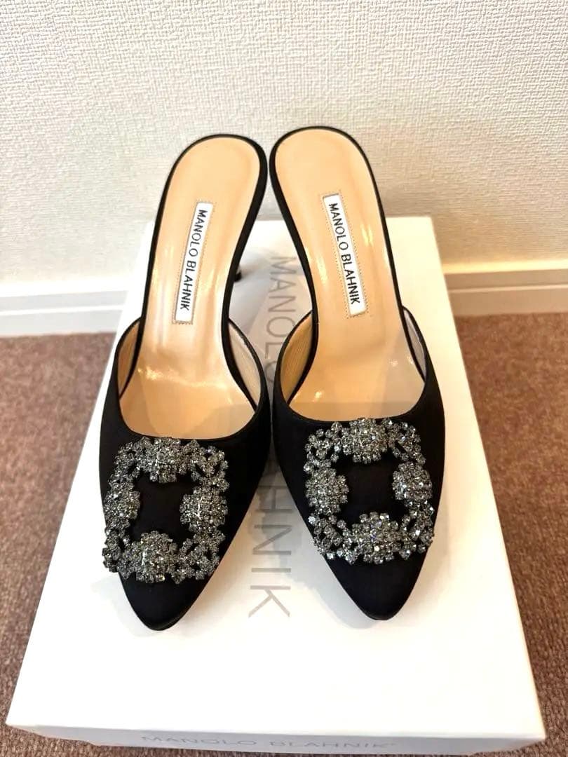 MANOLO BLAHNIK ビジュー付きブラックミュール　36サイズ