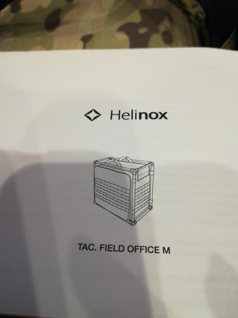ヘリノックス迷彩柄 折りたたみ式アウトドアテーブル