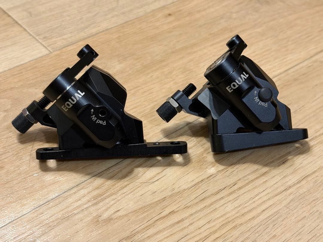 EQUAL ディスクブレーキキャリパー