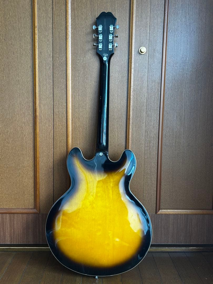 Epiphone セミアコースティックギター サンバースト