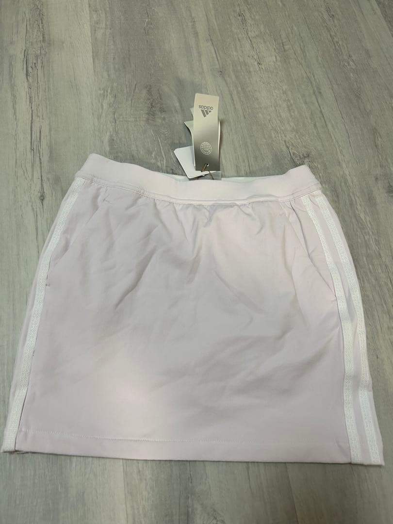 処分セール中！新品　S アディダスゴルフ　スリーストライプス ストレッチスカート