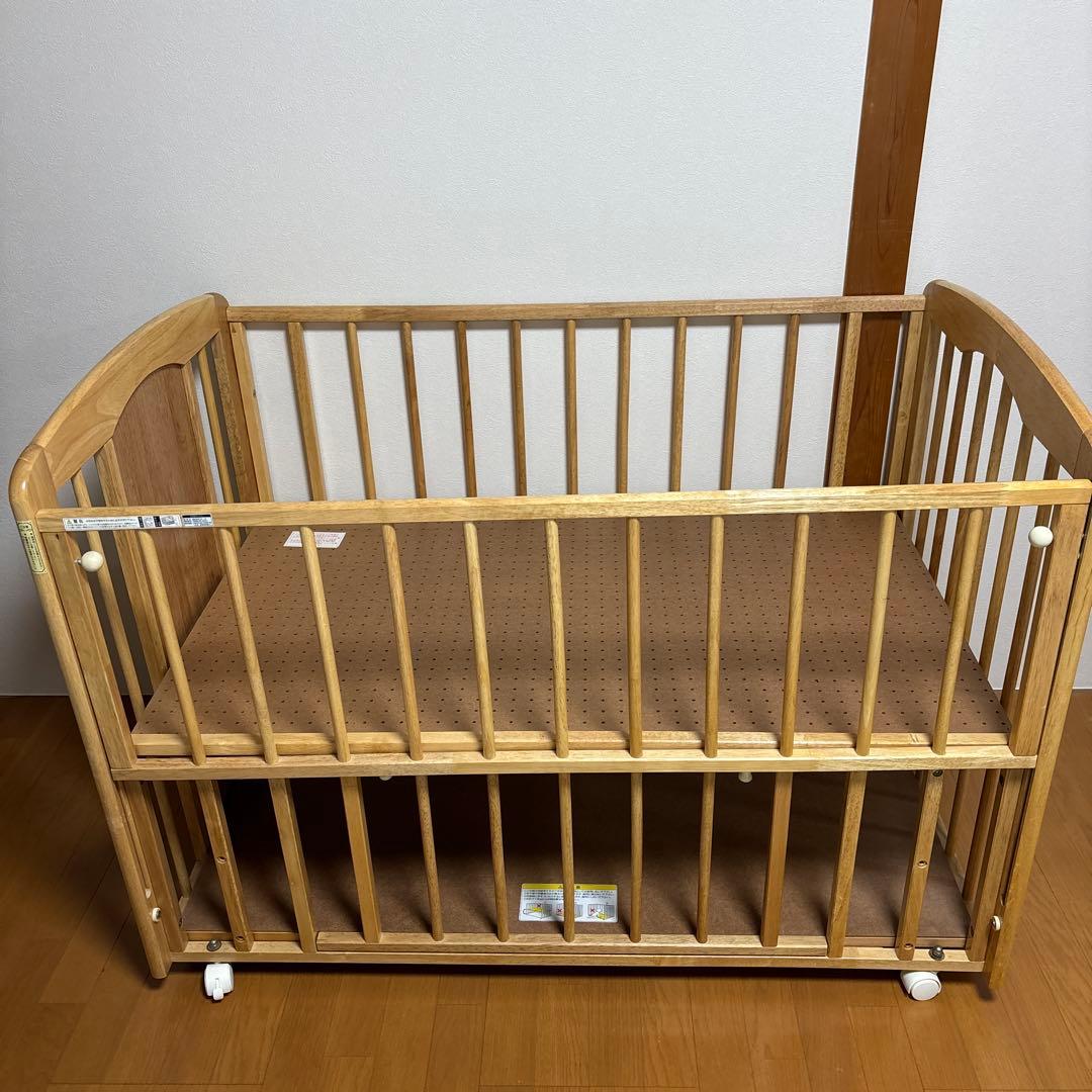 KATOJI 木製ベビーベッド キャスター付き プーさん