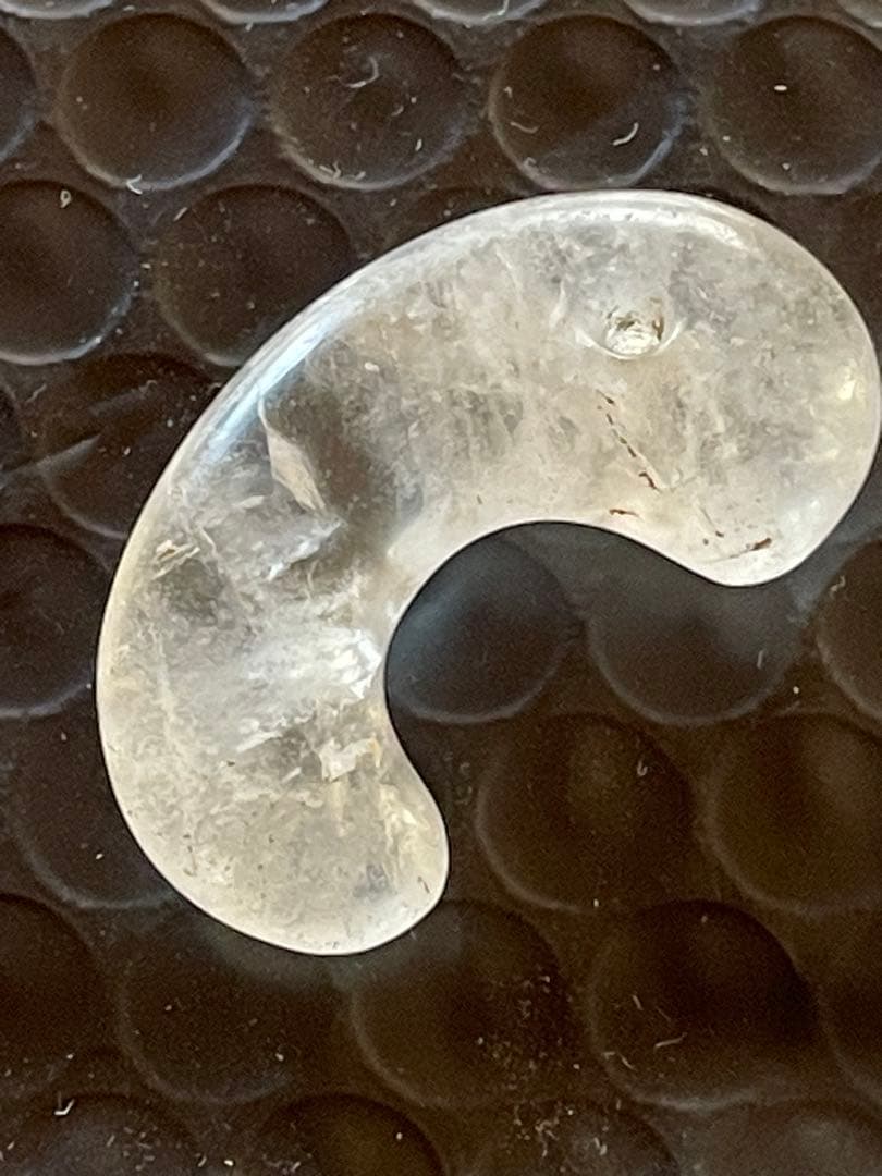 古墳時代　水晶製勾玉　出土品