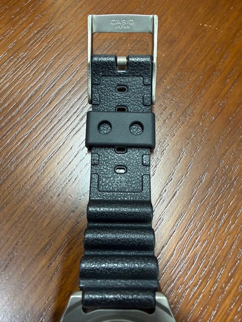 美品 カシオ潜水王DEP-700チタン製ダイバーズウォッチ