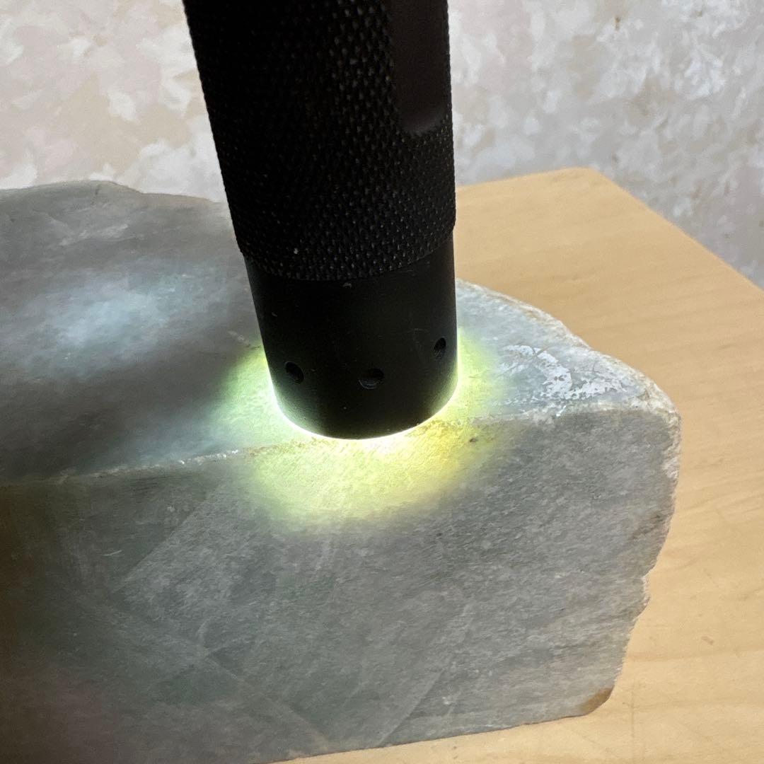 ミャンマー産特大天然本翡翠原石　約3865g4面カット1面磨き 3面荒磨き済み