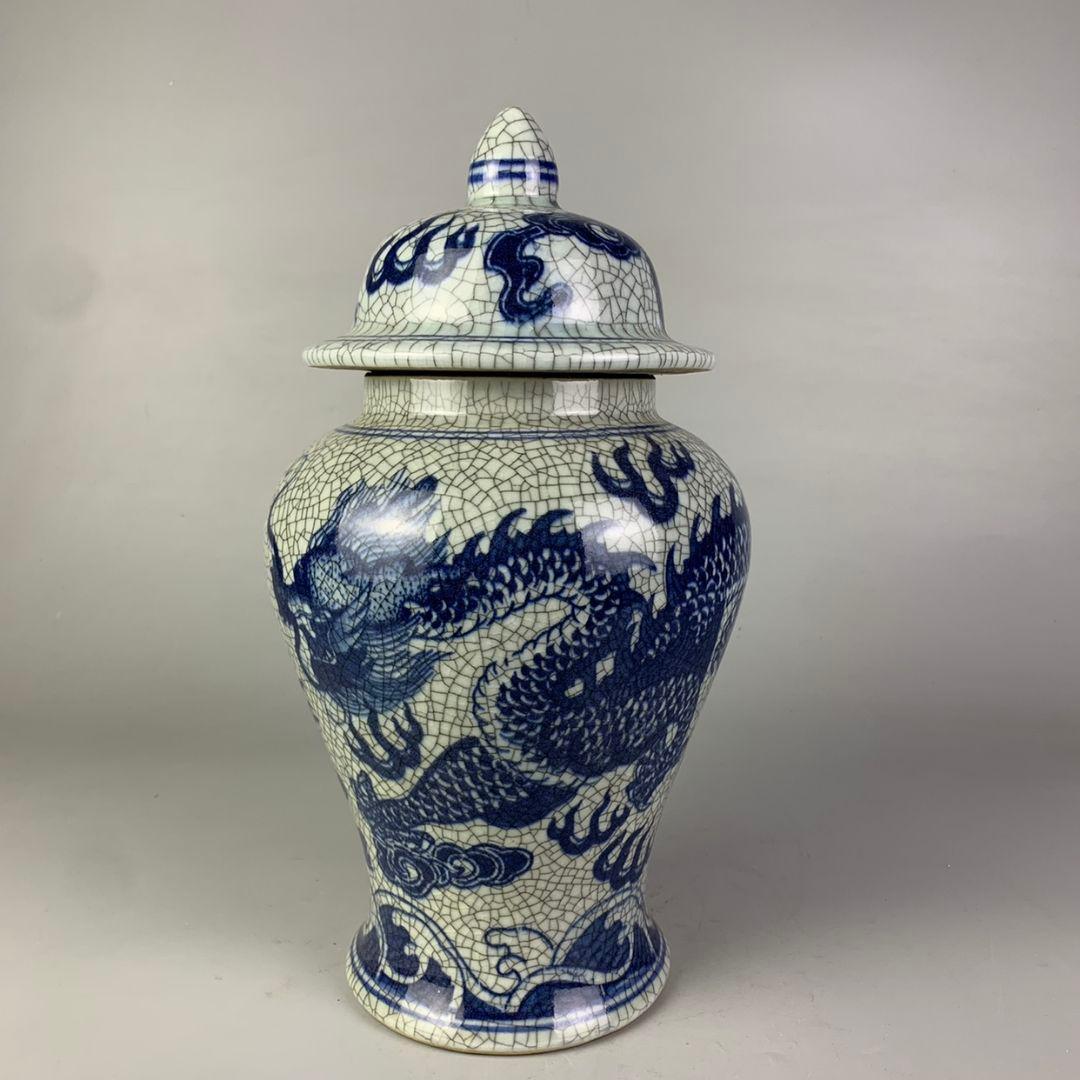 青花龍紋喜珠図将軍缶 風水 置物 景徳鎮 陶磁器 装飾品現代工芸品 美術品 置物